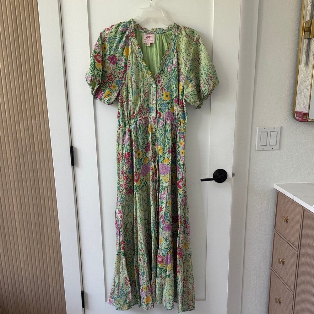 Banjanan Light Green Floral V-Neck Maxi Dress